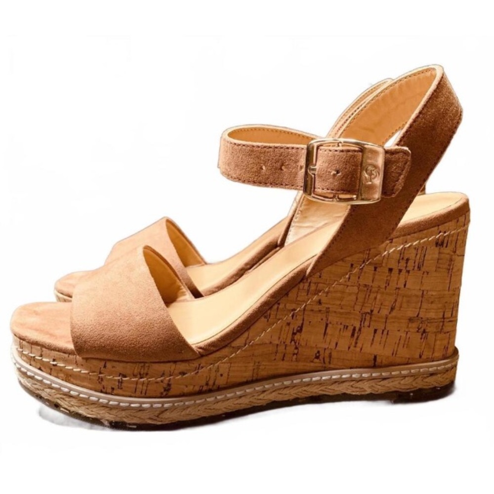 Steve Madden Cool Planet Tan Suede Wedge Sandals with Ankle Strap